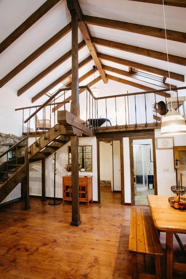 Apartamentos Rurales La Casina Del Fontan Valle de Lago Esterno foto
